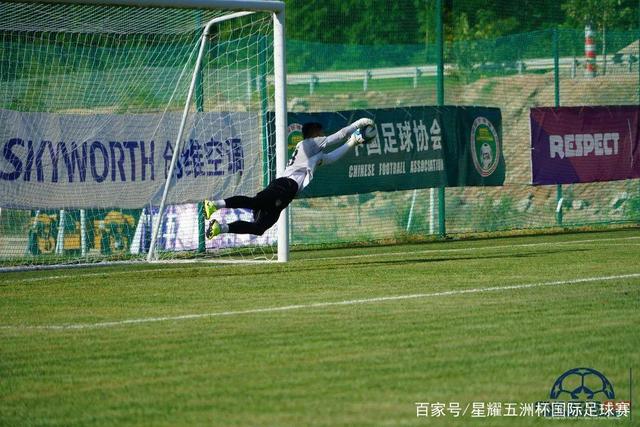 杨晨谈青训人才流失：目前基层教练培训不完善