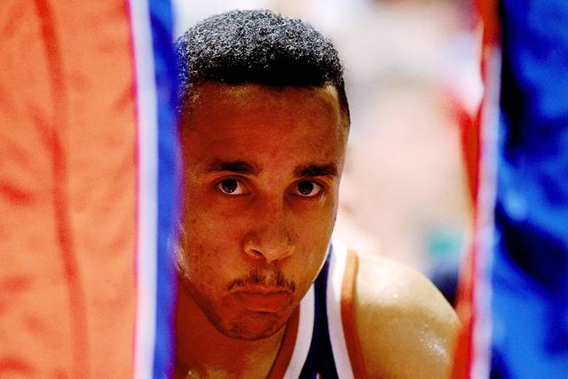 里约奥运会夺冠十周年 中国女排冠军走进南京校园